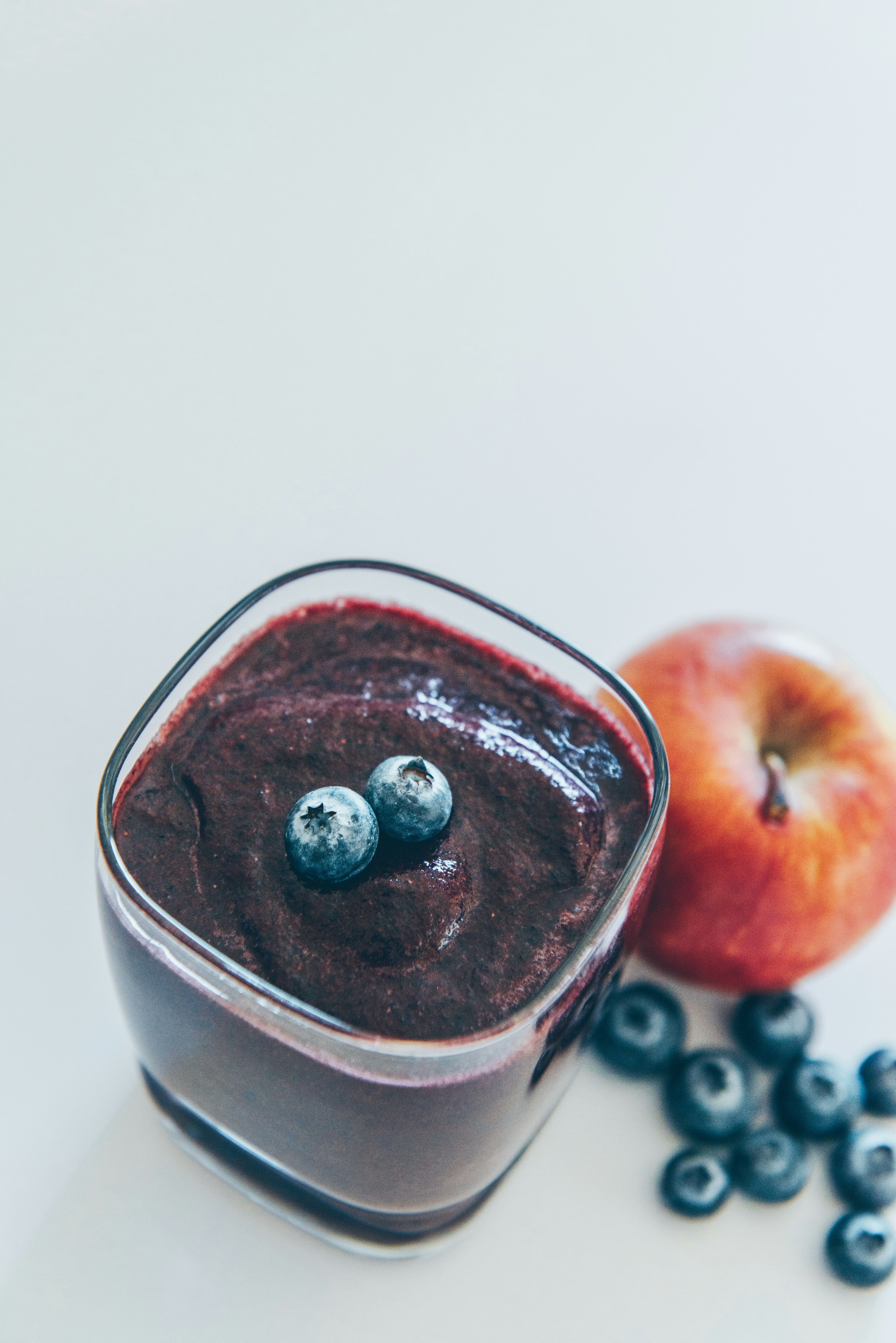 3 Simple Smoothies for Hormone Balance